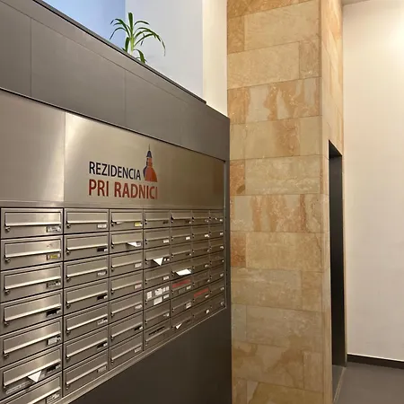 Ar Radnica House Апартаменты Кошице